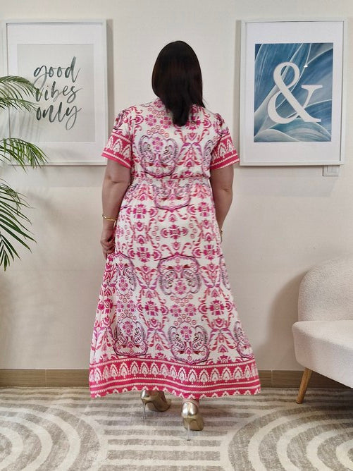 Robe longue blanche et fleurs roses grande taille EVE