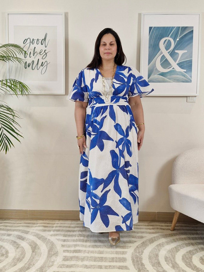 Robe longue dentelle blanche avec fleurs bleues grande taille  MAEVA