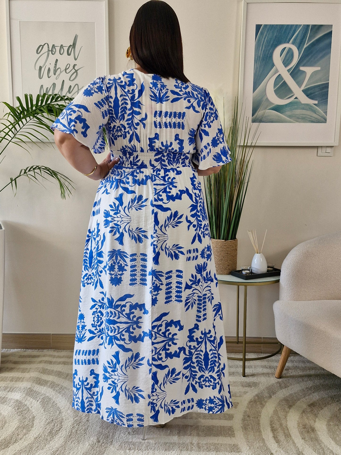 Robe longue blanche et bleue imprimé floral GEORGIANA Grande Taille