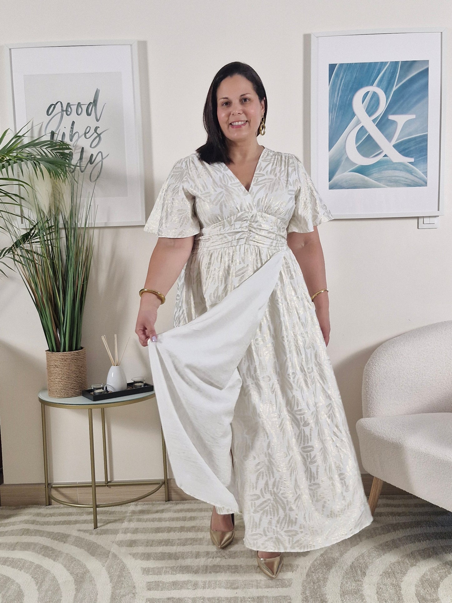 Robe longue blanc cassé et motifs dorés _Granded Taille_ AURE