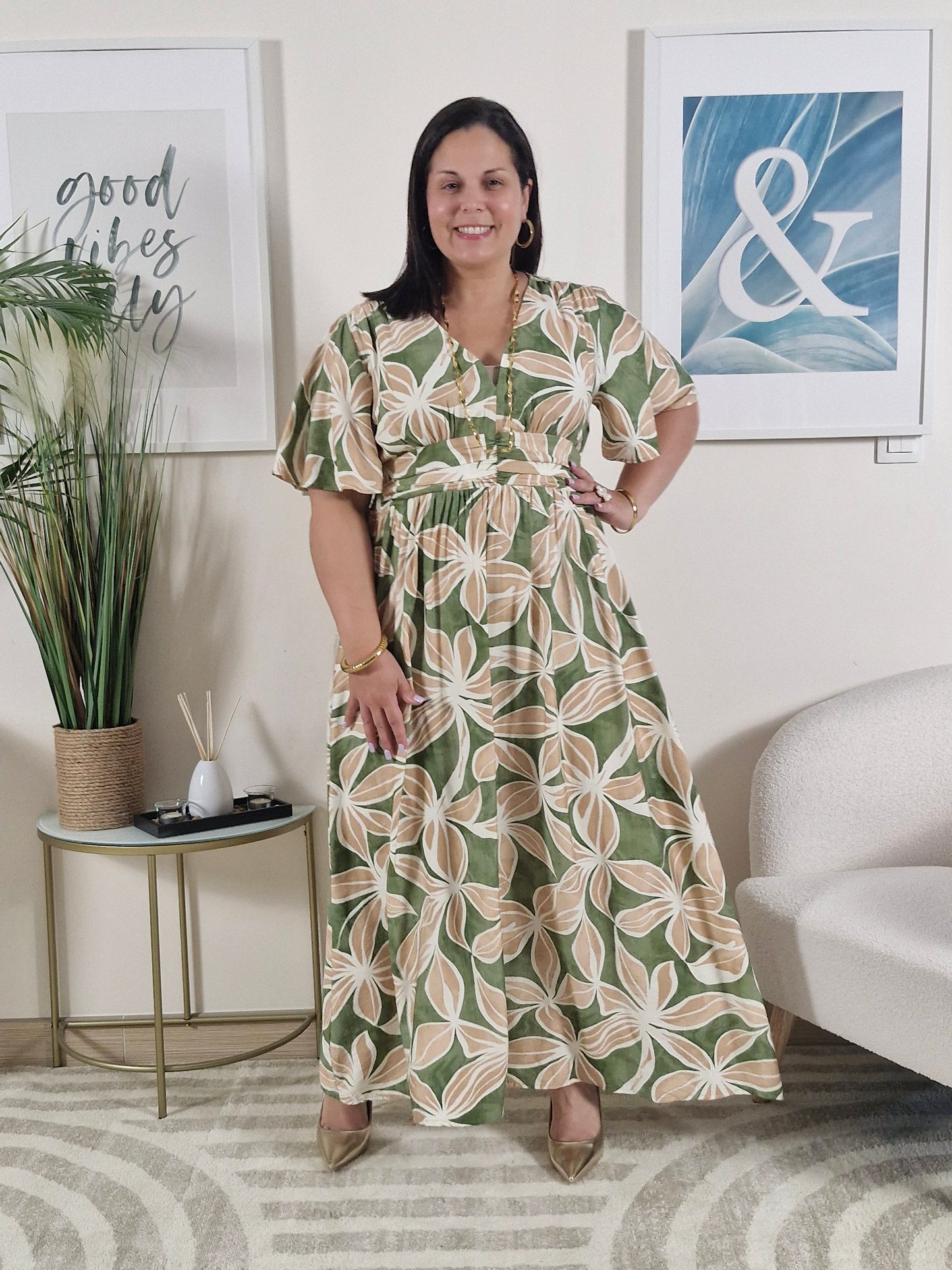 Robe longue verte kaki et fleurs beiges_Grande Taille_ STEFFY