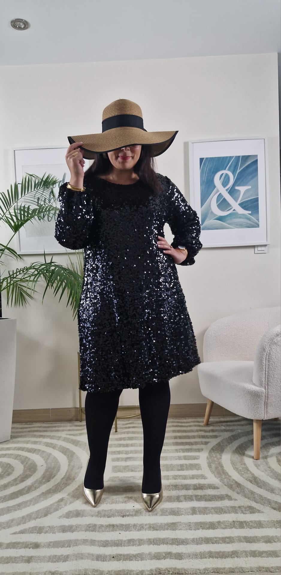 Robe noire à sequins ISIS